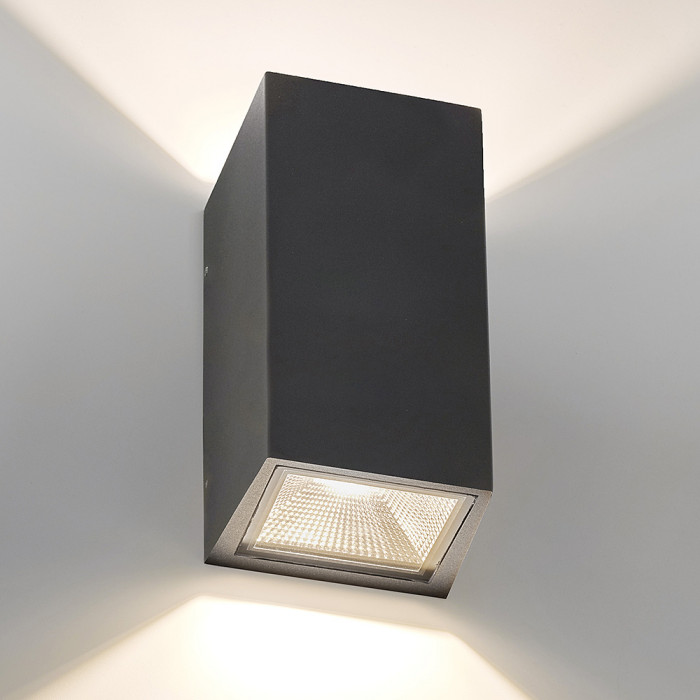 LH3010 CC Enzo Wall Light Insitu Close Hi Rez