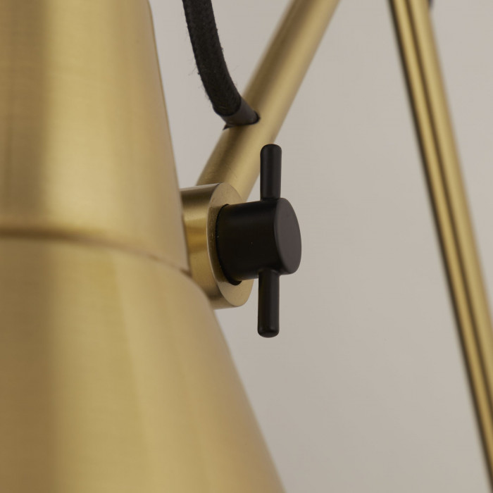 LSW Flux Wall Light in BrassCluse Up Details Hi Rez